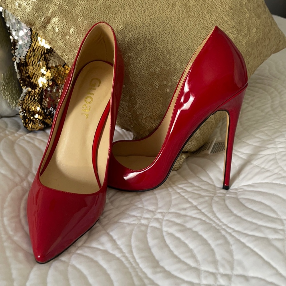 Classy red heel pumps
